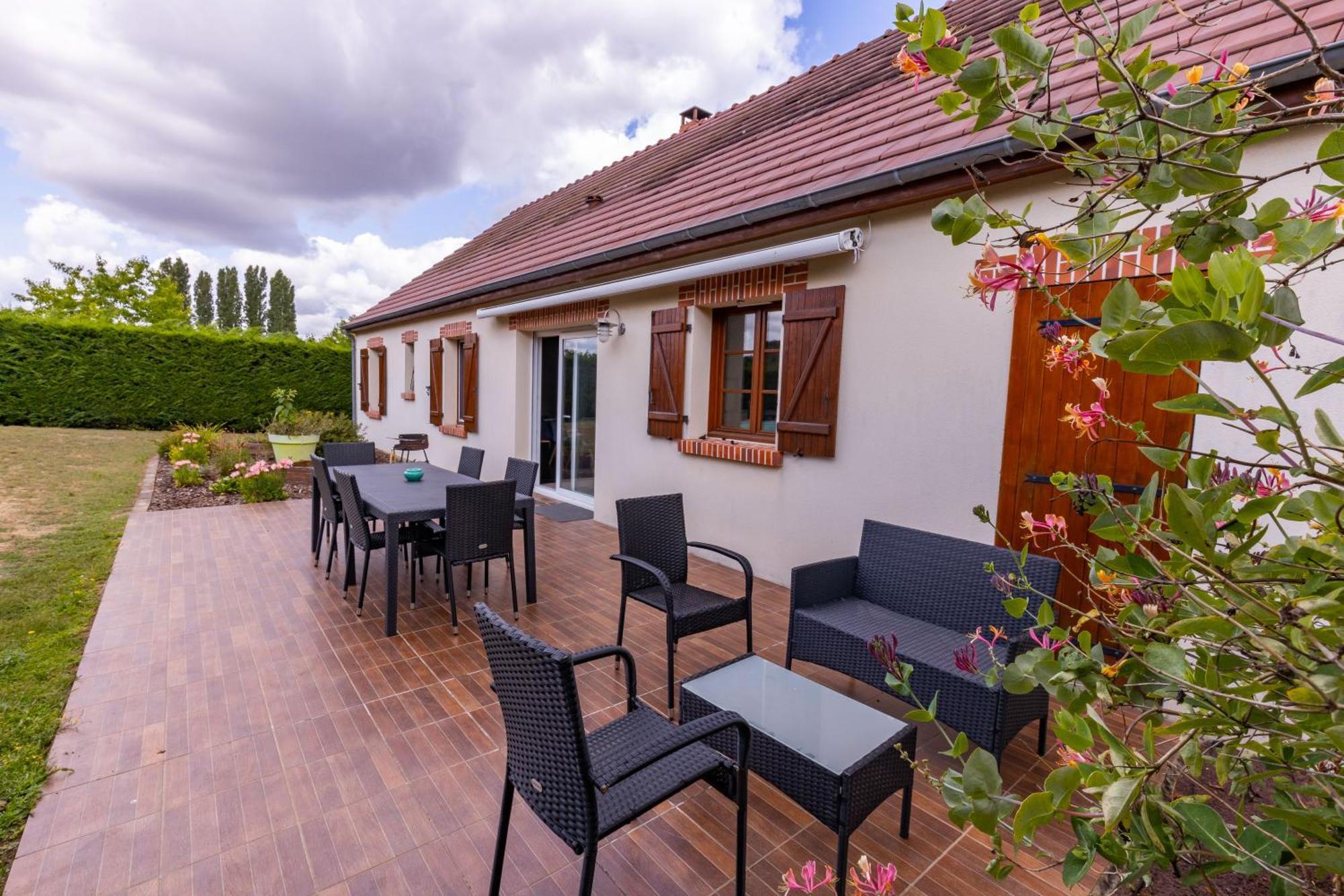 L'Atelier Des Reves, Maison Avec Piscine Privee Meusnes Kültér fotó